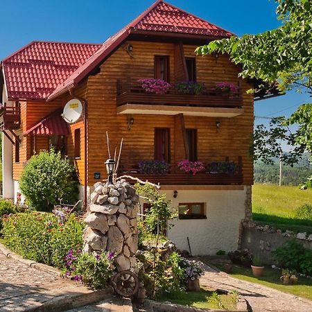 Affittacamere House Mrzlin Grad Korenica Esterno foto