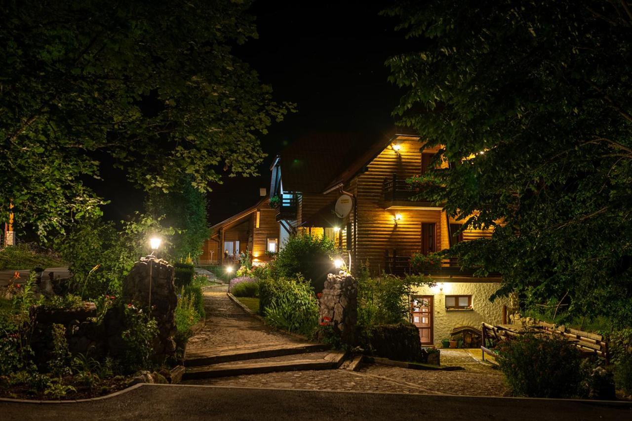 Affittacamere House Mrzlin Grad Korenica Esterno foto
