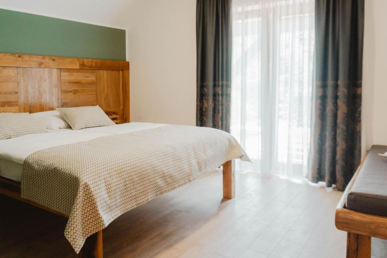 Affittacamere House Mrzlin Grad Korenica Esterno foto