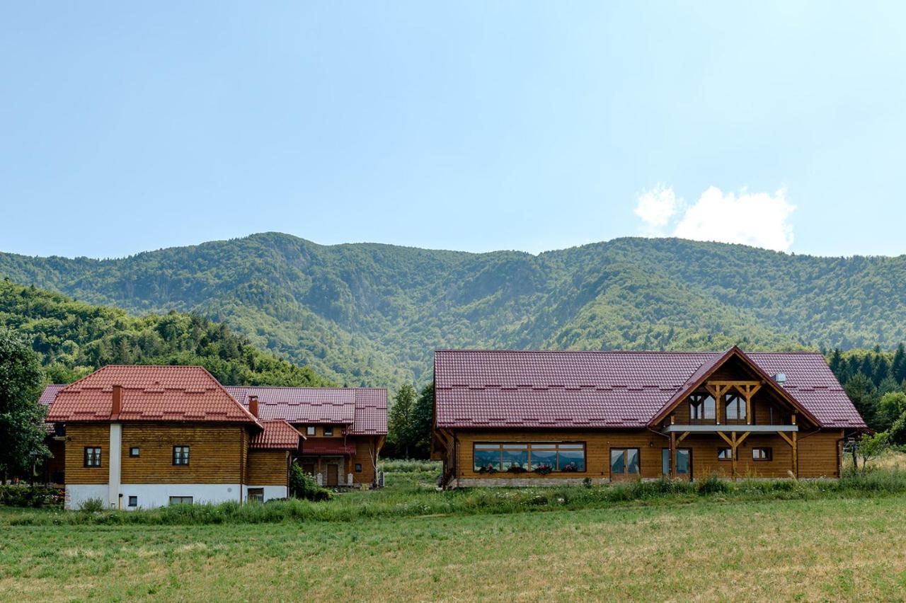 Affittacamere House Mrzlin Grad Korenica Esterno foto